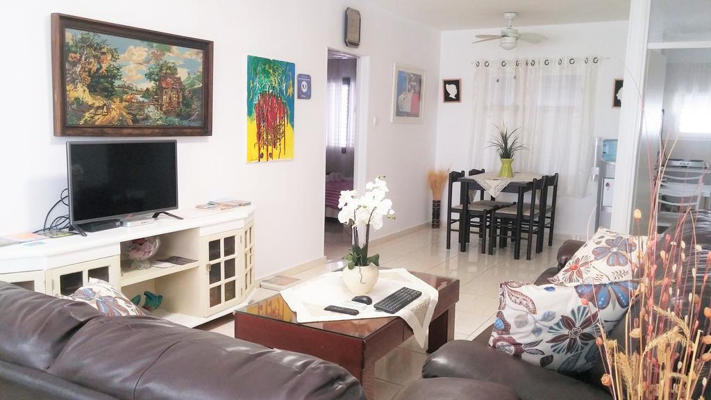 Dead Sea Yehuda Apartments Арад Екстер'єр фото